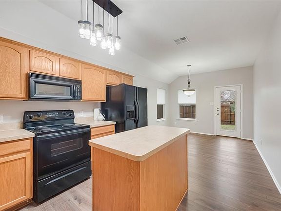 5th image of 3912 Temecula Creek Trl