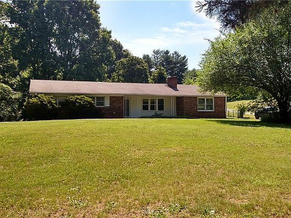 2nd image of 1009 Lawson Alley Ln