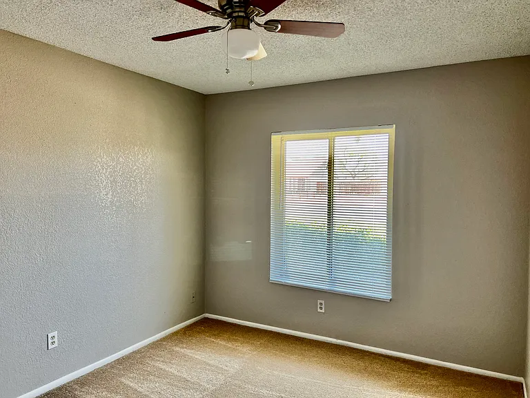 3424 W Aire Libre Ave — Photo 18