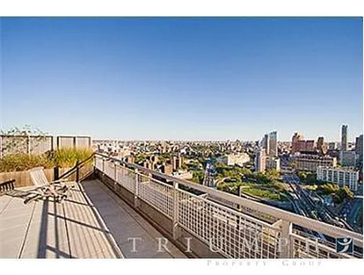 Rented by Triumph Property Group | media 11