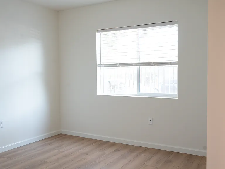 5259 Lexington Ave #3 — Photo 20