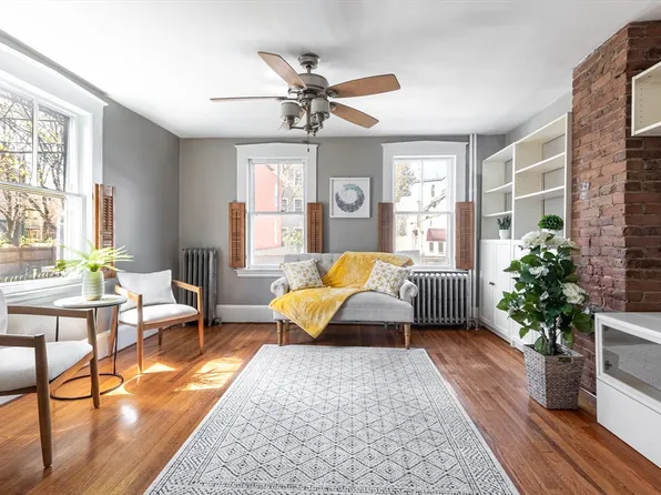 82 Bristol St, Cambridge, MA 02139