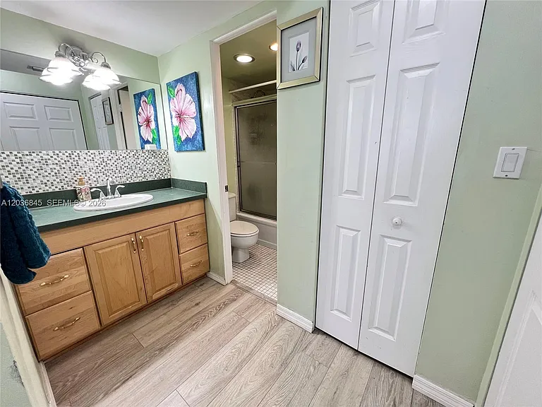 1400 Saint Charles Pl #701 — Photo 10