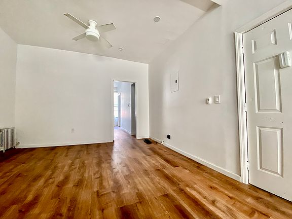3rd image of 952 Atlantic Ave Floor 2