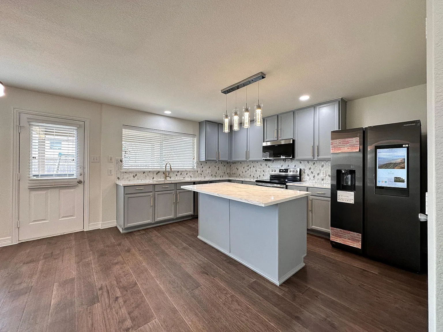 1820 Kittyhawk Dr — Photo 4