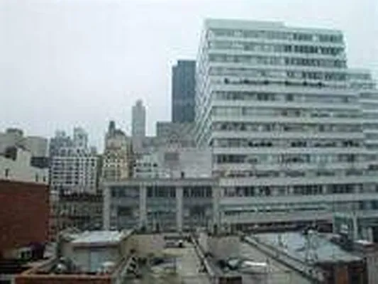 Rented by Yuan Jessica Chuang, LREB | media 28