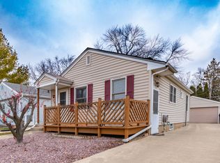 2837 W Lawn Ave, Racine, WI 53405