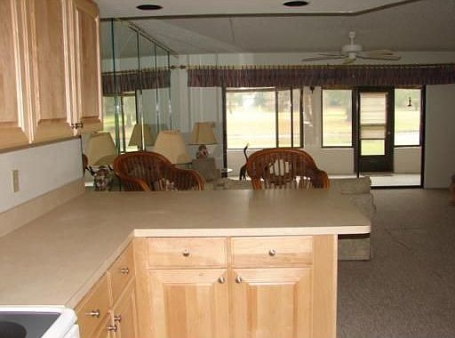 4th image of 3104 Village Ct