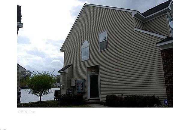 2nd image of 5240 Summer Cres
