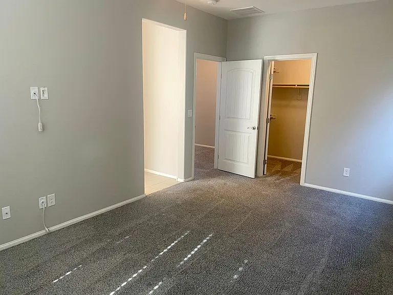 8365 S Pioneer Way — Photo 18