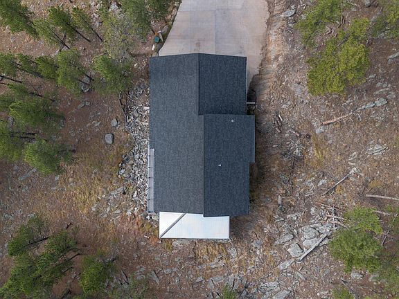 3rd image of 23974 Thompson Dr