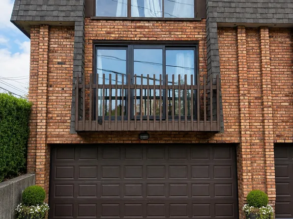 1988 Green Bay Rd, Highland Park, IL