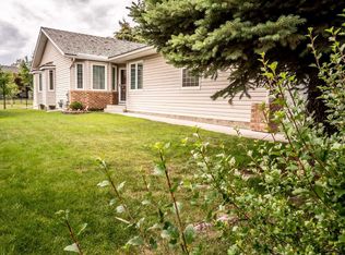 601 Riverside Dr NW, High River, AB T1V 1S8