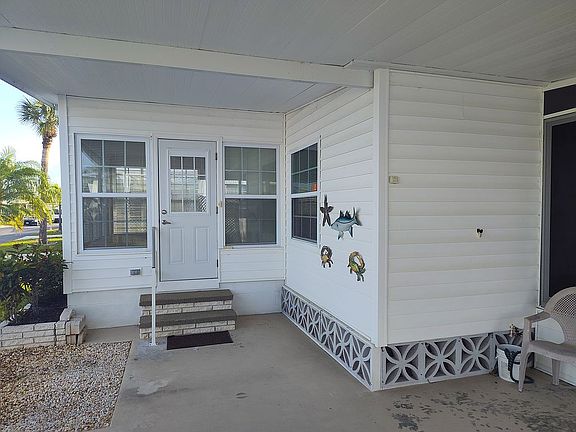 2nd image of 207 Spanish Lakes Dr