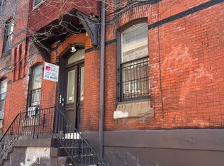 251 S 41st St #3F, Philadelphia, PA 19104