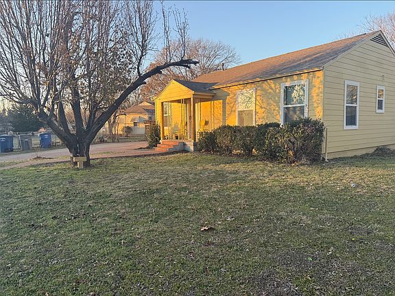 3rd image of 3241 Obannon Dr