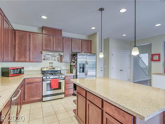 2nd image of 10605 Cliff Lake St