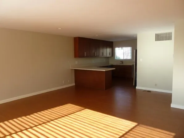 2900 Carmel St, Oakland, CA 94602