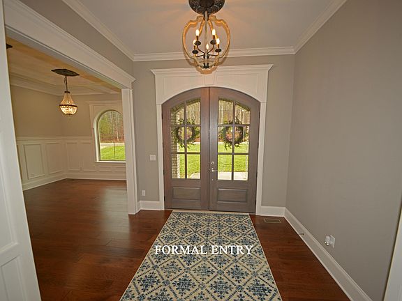 4th image of 49 Kingsbridge Ln