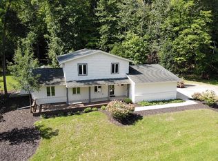 2198 Trillium Ln NW, Grand Rapids, MI 49534