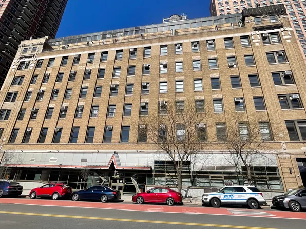 529 West 42nd Street 6S image 15 of 15