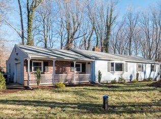 17 Dogwood Ln, Madison, CT 06443