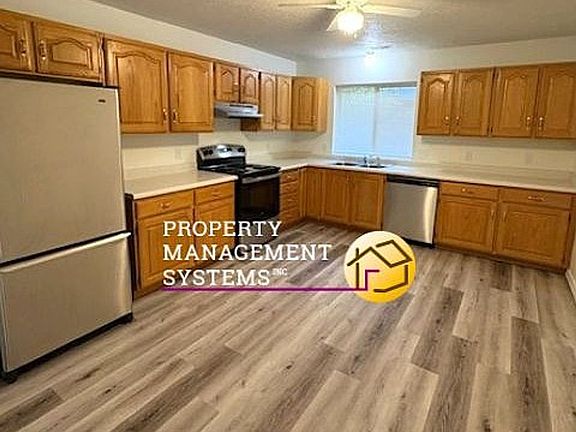 4th image of 1393-1399 E Luck Spring Dr #1393
