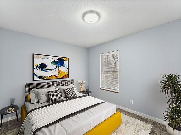 3rd image of 3271-3291 E Mound St #3265