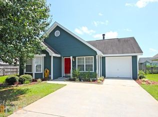 112 Green Meadow Dr, Warner Robins, GA