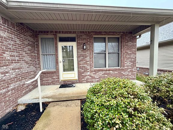 2nd image of 486 Glenview Dr