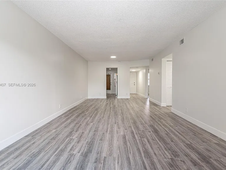 8705 NW 38th Dr #3A — Photo 3