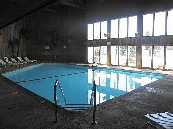 5th image of 132 Demont Ave E APT 235
