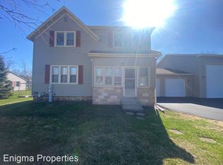 W180S8088 Pioneer Dr, Muskego, WI 53150