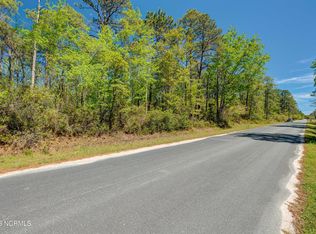 390 Cherry Rd, Southport, NC 28461