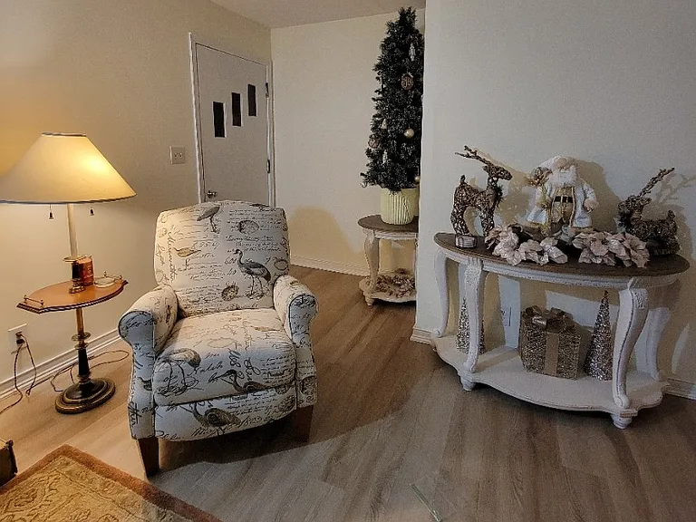 1408 Torney Ave — Photo 8