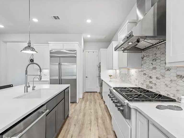 28 Clearview Terrace Pl — Photo 17