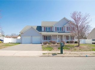 10 Lander St, Somerset, NJ 08873