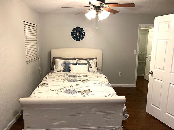 5th image of 3006 S Willow Dr