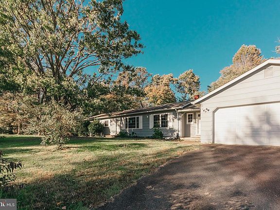 3rd image of 7257 Oak Dr