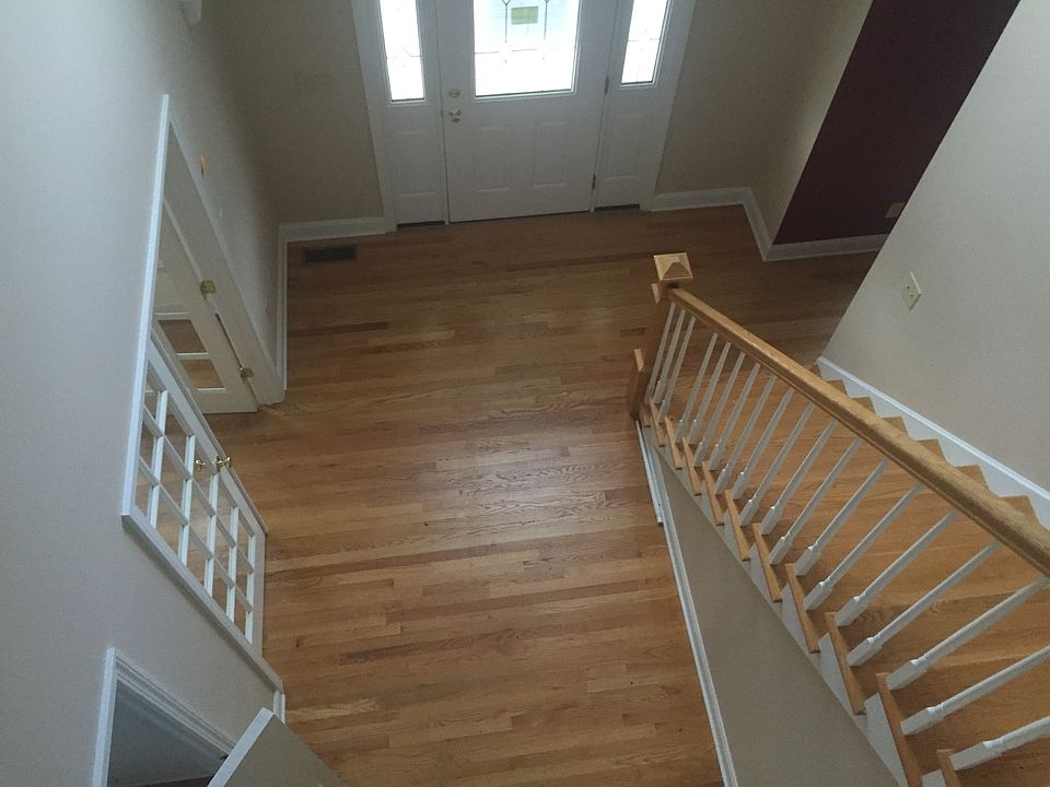 2nd image of 395 Wooster St