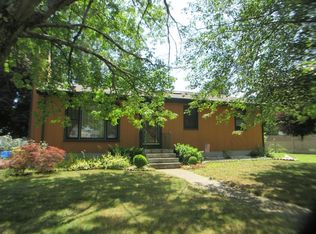 139 Regina Ave, Somerset, MA 02726