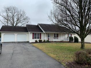 198 Royal Oaks Dr, Jonesborough, TN 37659