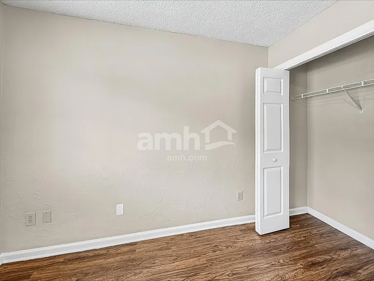1819 Harbor Island Dr — Photo 12
