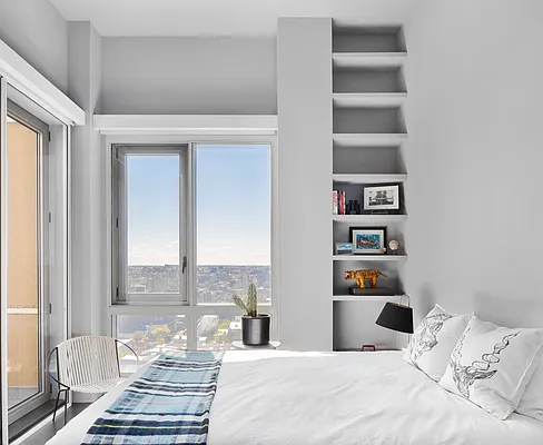 Rented by Compass | media 51