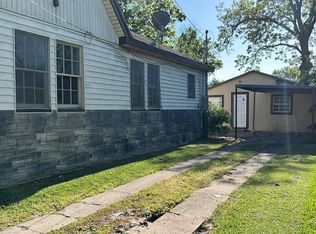 3220 Shannon Ave, Beaumont, TX 77705