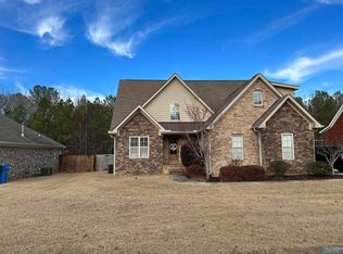 1403 Gypsy Trl SW, Hartselle, AL 35640