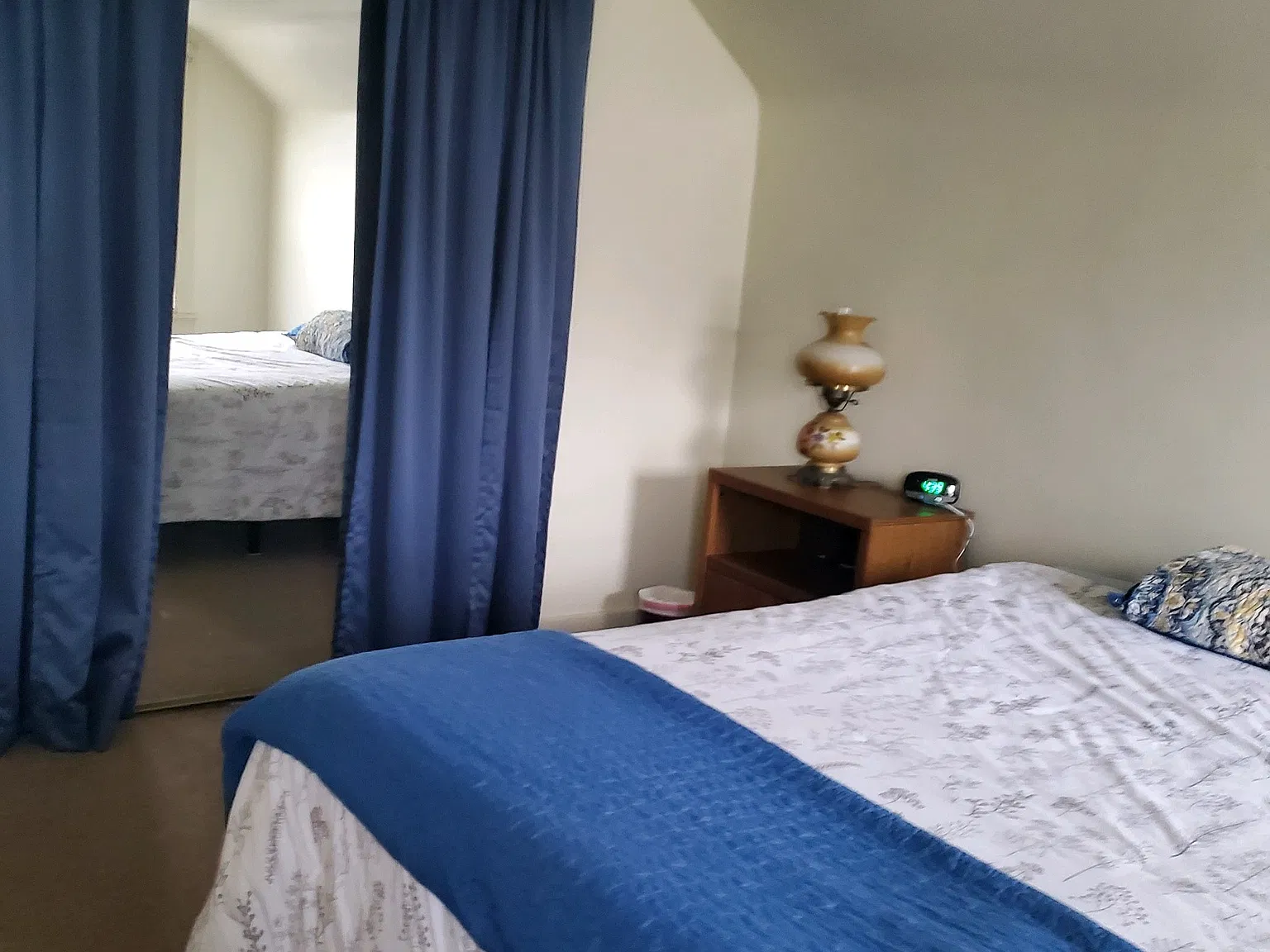 3 bed, 1.5 bath, 1296 sqft, $2,500 — Photo 2