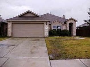 104 Mustang Stampede Dr, La Marque, TX 77568