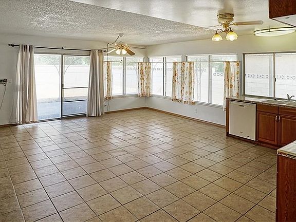 3rd image of 44445 Palm Vista Ave