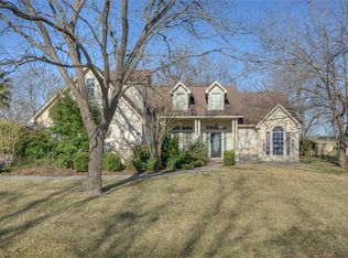 116 Plantation Dr, Seguin, TX 78155